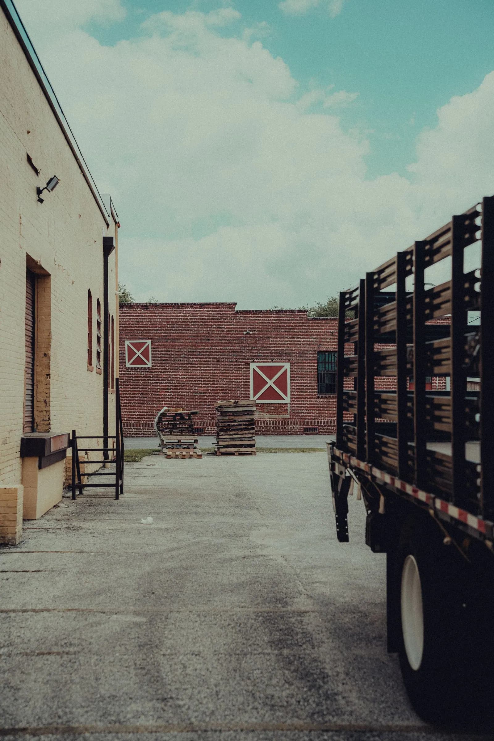 Dry Van Transportation cargo and freight transportation